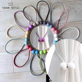 Zavjesna kopča od poliestera, moderan minimalistički stil, montaža bez bušenja, nije prilagodljiva