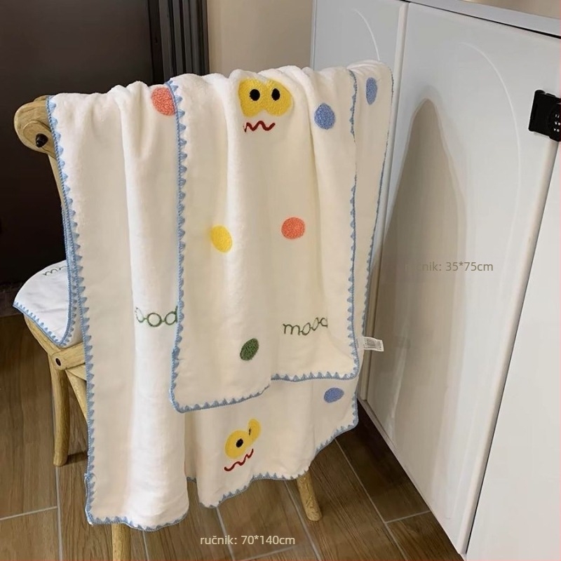 Set od dva ručnika za kupanje od mikrovlakana, upijajući, brzo se sušeći, bez dlačica, 300–400 g, s rubom zašivenim.