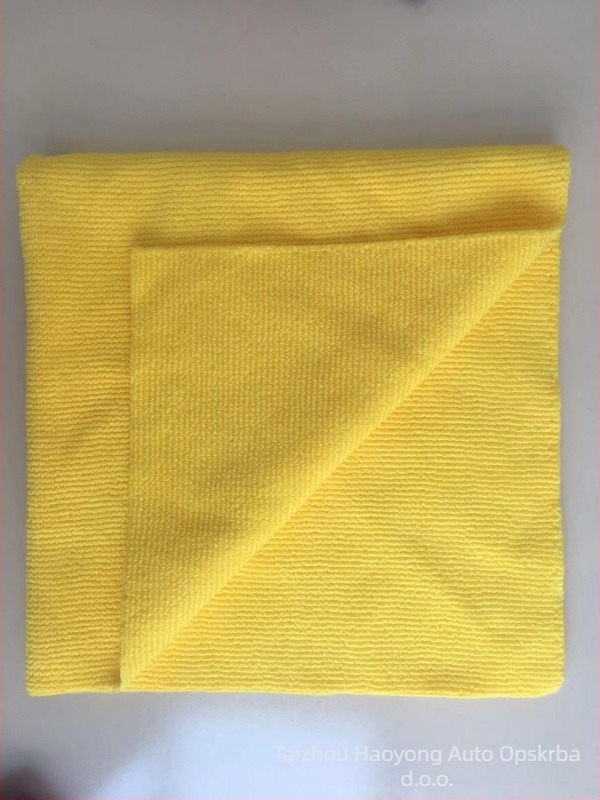  Mikrofibra ručnik za čišćenje automobila sa warp-knitted strukturom, 350 gsm, 80% poliestera + 20% poliamida, brisanje, kristalno premazani završetak, prilagodljiva obrada