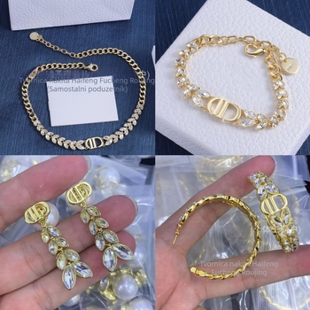 D Brand 2025 nova kolekcija luksuznog nakita inspiriranog zvijezdama, u retro euro-američkom stilu, s rhinestones i ogrlicom s motivom pšenice za žene