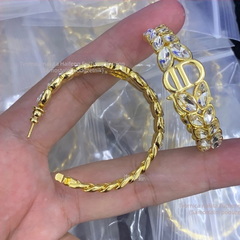 D Brand 2025 nova kolekcija luksuznog nakita inspiriranog zvijezdama, u retro euro-američkom stilu, s rhinestones i ogrlicom s motivom pšenice za žene
