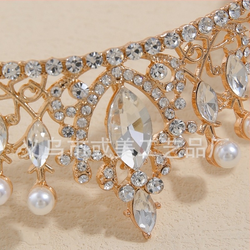 Vjenčani set nakita: tiara za kosu, naušnice i ogrlica s imitacijskim perlama i rhinestones, palatni stil, umjetnički vintage