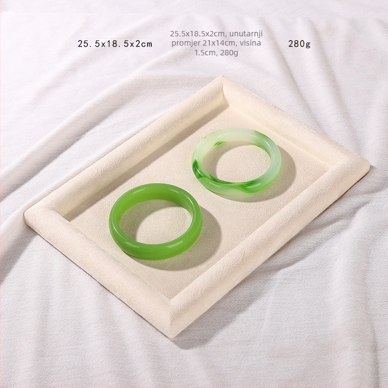 Tavа za izlaganje nakita s platnenom podlogom i flanelnom oblogom, plosni oblik, jednodijelna, luksuzan stil