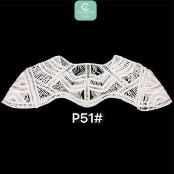 Otapajuća čipkasta aplikacija s cvijetom za ovratnik i šal, baza od šesterokutne mreže, šivana poliesterom