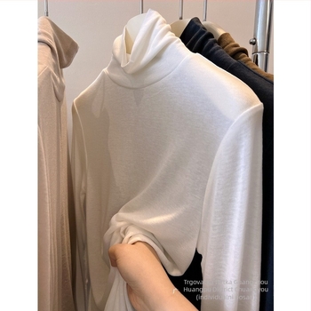 Majica s visokim ovratnikom, slim fit, dugi rukavi, pleteni materijal, jednobojni dizajn