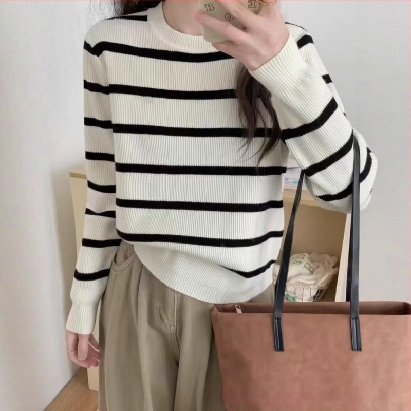 Slobodno krojeni pleteni džemper s okruglim izrezom i dugim rukavima, mješavina icy silk-spandeks, 3D uzorak