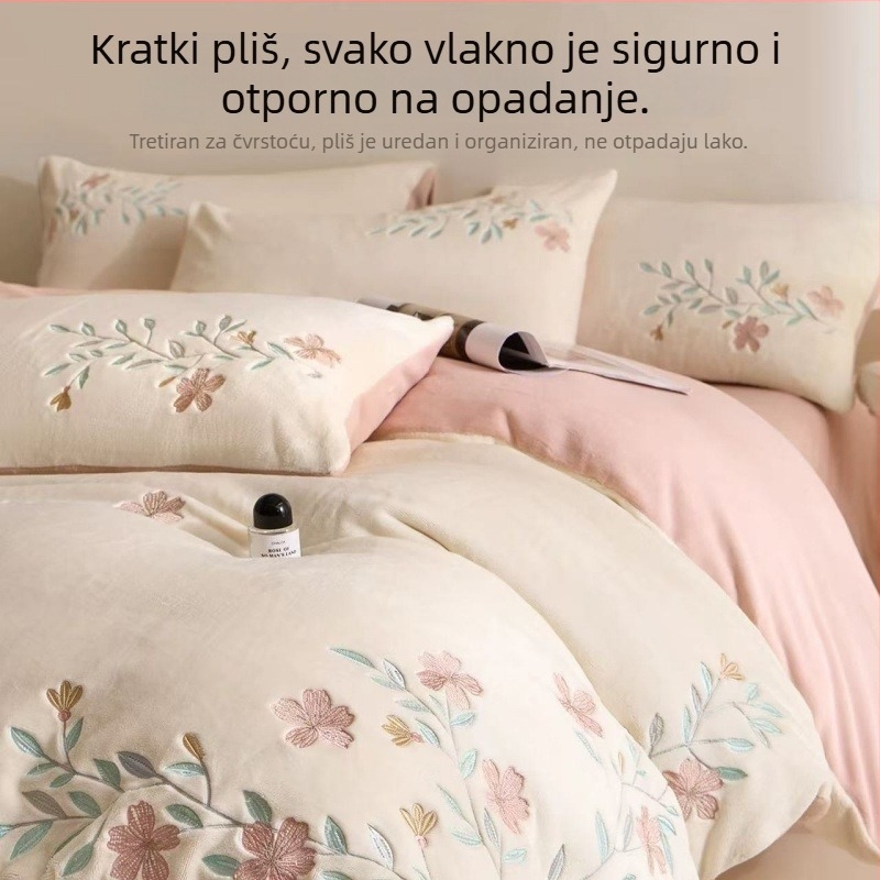 Četverodijelni set posteljine od mliječnog velura s izvezenim navlakom za pokrivač, koral velur detalji, motiv biljaka i cvijeća, reaktivna tisak