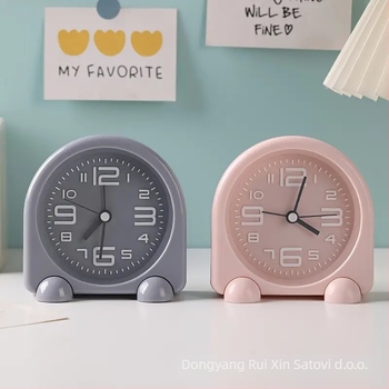 Alarmni sat s crtanim dizajnom, jednostrani zaslon, elektronički mehanizam, napajanje baterijama, plastično kućište