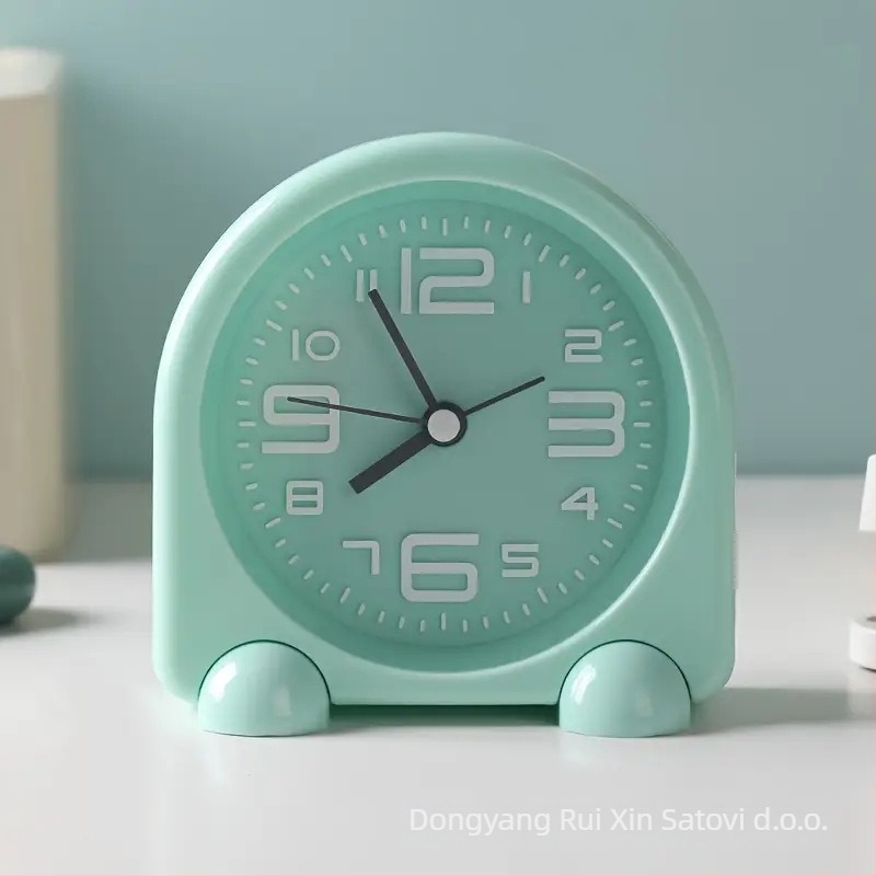 Alarmni sat s crtanim dizajnom, jednostrani zaslon, elektronički mehanizam, napajanje baterijama, plastično kućište