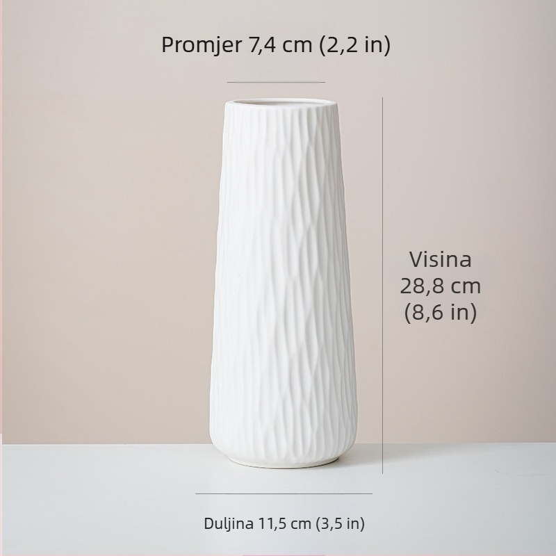 Porcelanska vaza s prugama, moderni minimalistički kineski stil