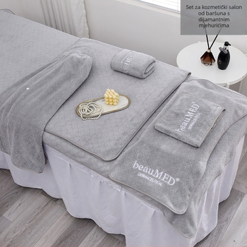 Kozmetička krpa za salon s izšivenim logom, koralni flis, 300 g, upijanje 16–20 s, prilagodljivo, šavovi