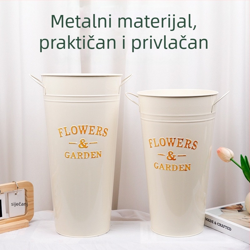 Lonac za cvijeće od željeza, Željezni umjetnički dizajn, Moderan minimalistički stil, Namijenjen za stolni ili podni prikaz, Ured i kućna dekoracija
