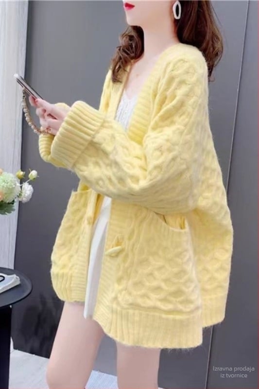 Pleteni kardigan s rogatim gumbima, V-izrez, opuštena linija, srednja duljina, chenille tkanina s elastanom