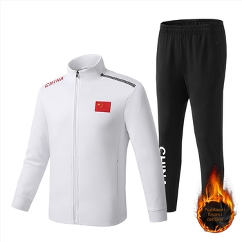 Zimski trening–sportski kostim, unisex; materijal Mink velvet; 95% poliester; unutarnji tank top; stojeći ovratnik; dugi rukavi; za Taekwondo, Wushu i Sanda.