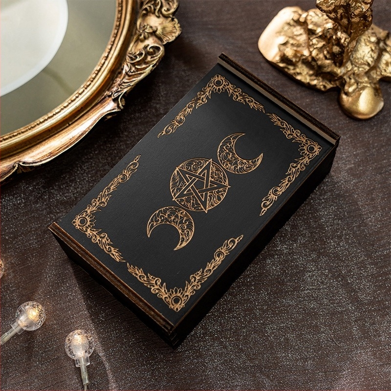 Kutija za pohranu tarot karata s kliznim poklopcem; drvena kutija od basswood plywood; za karte tarota i društvene igre; pogodno za dob 7–14, 15–35, 36–60, 61+.