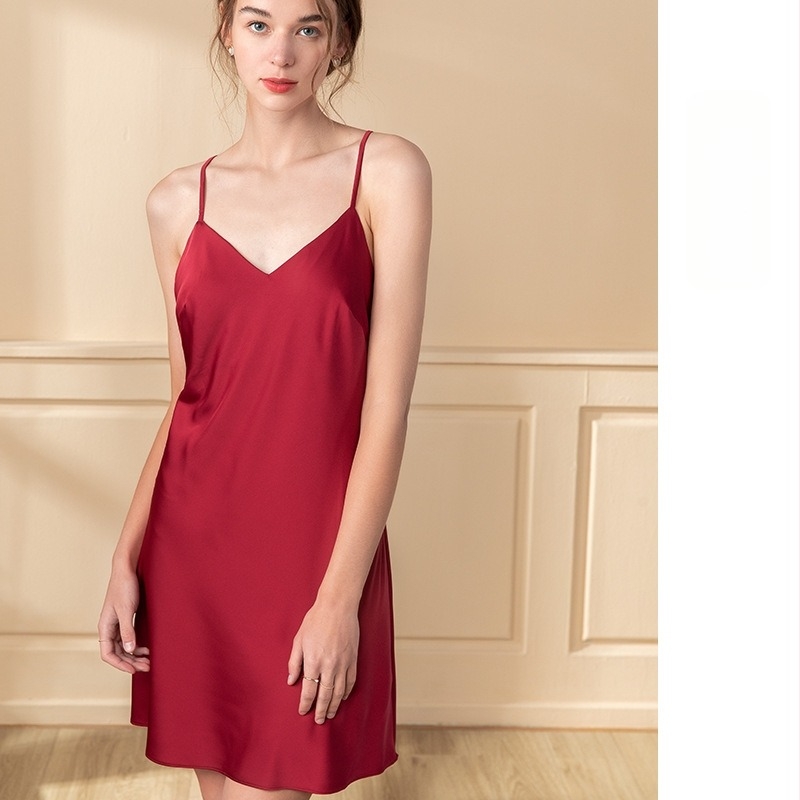 Ženska noćna haljina za proljeće-ljeto, sexy tanki bez rukava s V‑dekolteom, umjetna svila, kućni odjevni predmet (Materijal: Umjetna svila; Glavni sadržaj: 95–100% Poliester; Vrat: V-dekolte; Duljina suknje: Midi; Stil: Napredan)