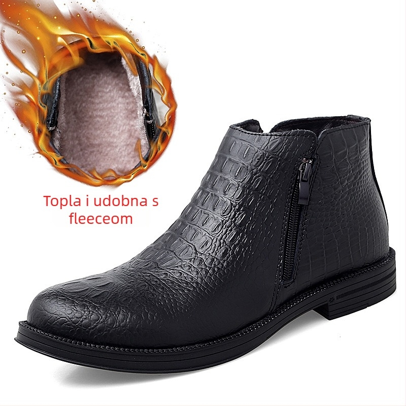 Martin čizme s gornjim dijelom od dvostruke teleće kože, gumeni đon, okrugli vrh, srednja peta 3–5 cm, bočni zatvarač