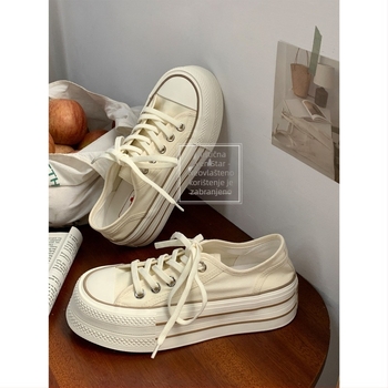 Platforme cipele - okrugli vrh, platnene gornje, gumeni potplat, prozračne, za žene