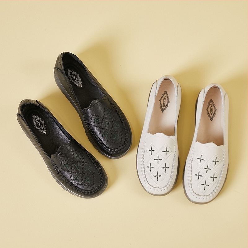 Kožne slip-on ženske cipele za srednju i stariju dobnu skupinu, proljeće, gornji dio od prave kože, potplata od goveđeg tetiva, niski 1–3 cm, ulošci od korejskog pamuka