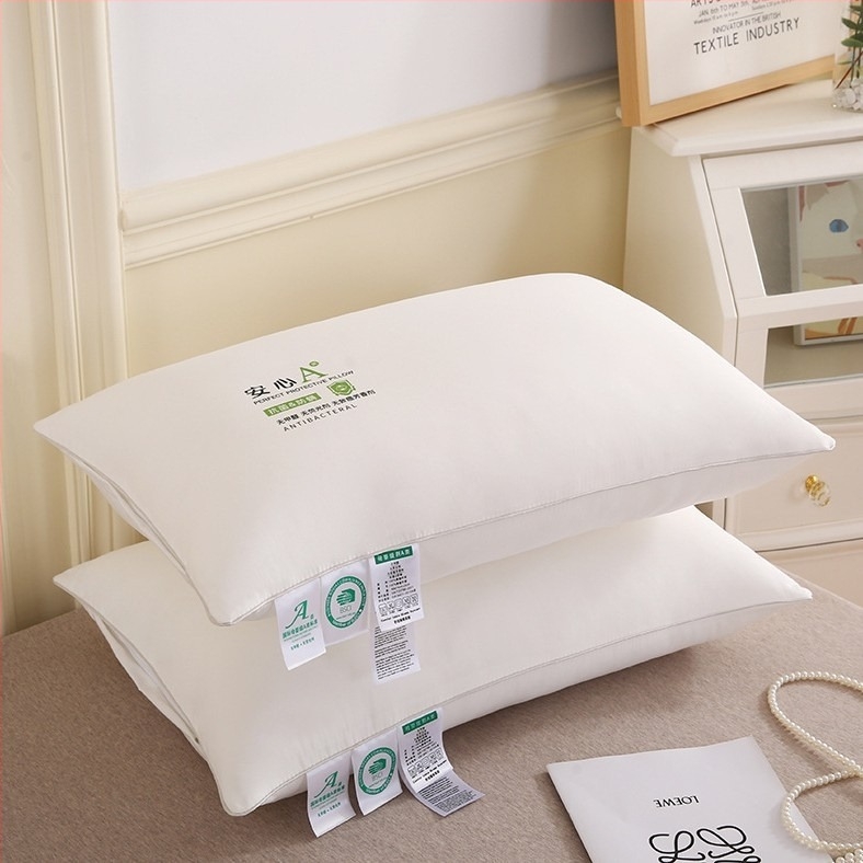 Pravokutno jezgro jastuka za jednu osobu, dišni punila od poliester vlakana (99%), navlaka od kemijskih vlakana (99%), težina 0.55–1.0 kg