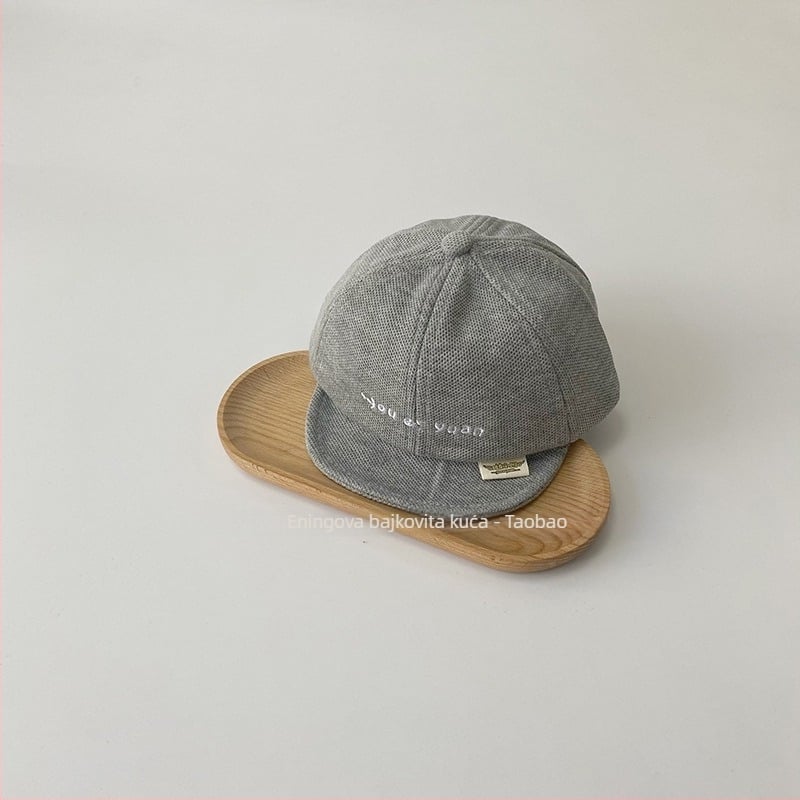 Bejbi kapa od pamuka s kupolastim oblikom i kratkim vizorom, topla i otporna na vjetar za uzrast 1–2 godine, zimski model 2024