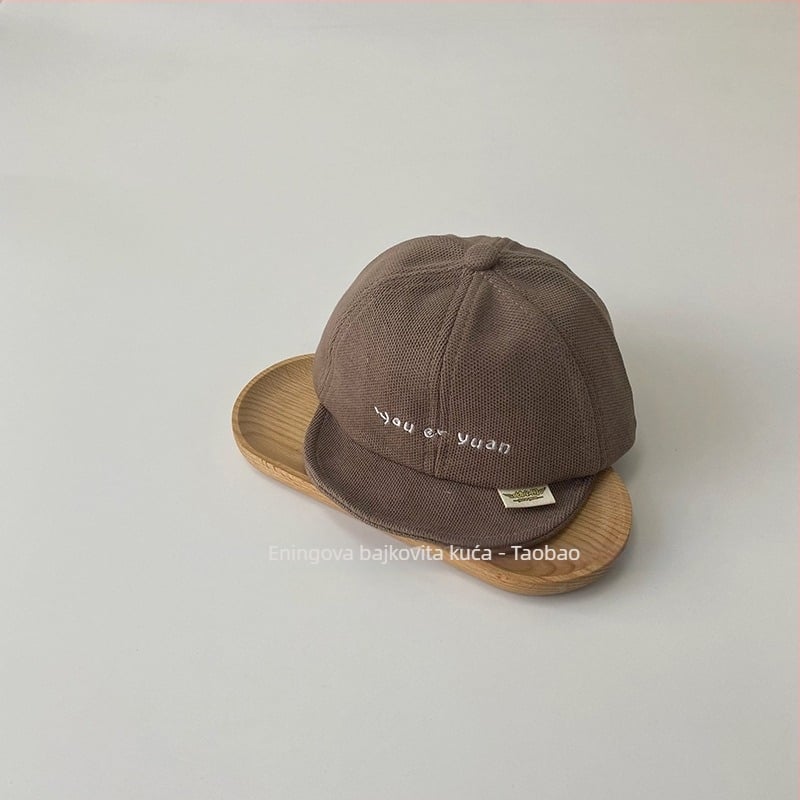 Bejbi kapa od pamuka s kupolastim oblikom i kratkim vizorom, topla i otporna na vjetar za uzrast 1–2 godine, zimski model 2024