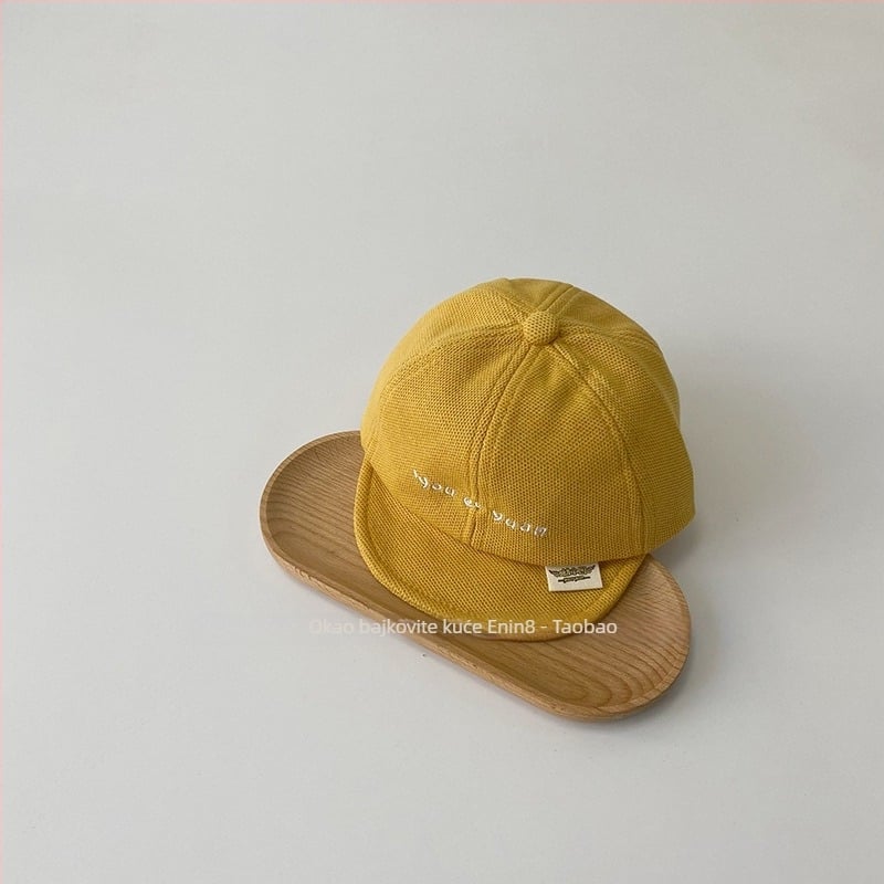 Bejbi kapa od pamuka s kupolastim oblikom i kratkim vizorom, topla i otporna na vjetar za uzrast 1–2 godine, zimski model 2024