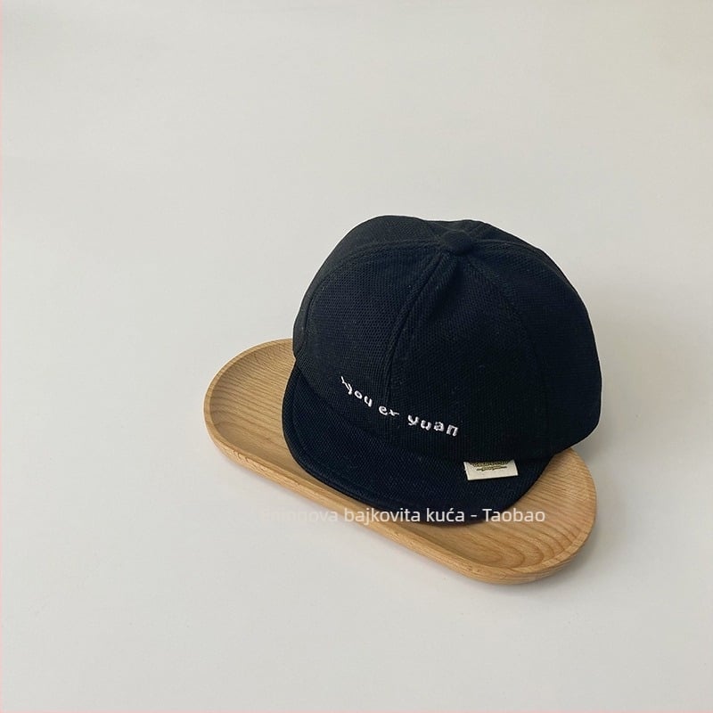 Bejbi kapa od pamuka s kupolastim oblikom i kratkim vizorom, topla i otporna na vjetar za uzrast 1–2 godine, zimski model 2024