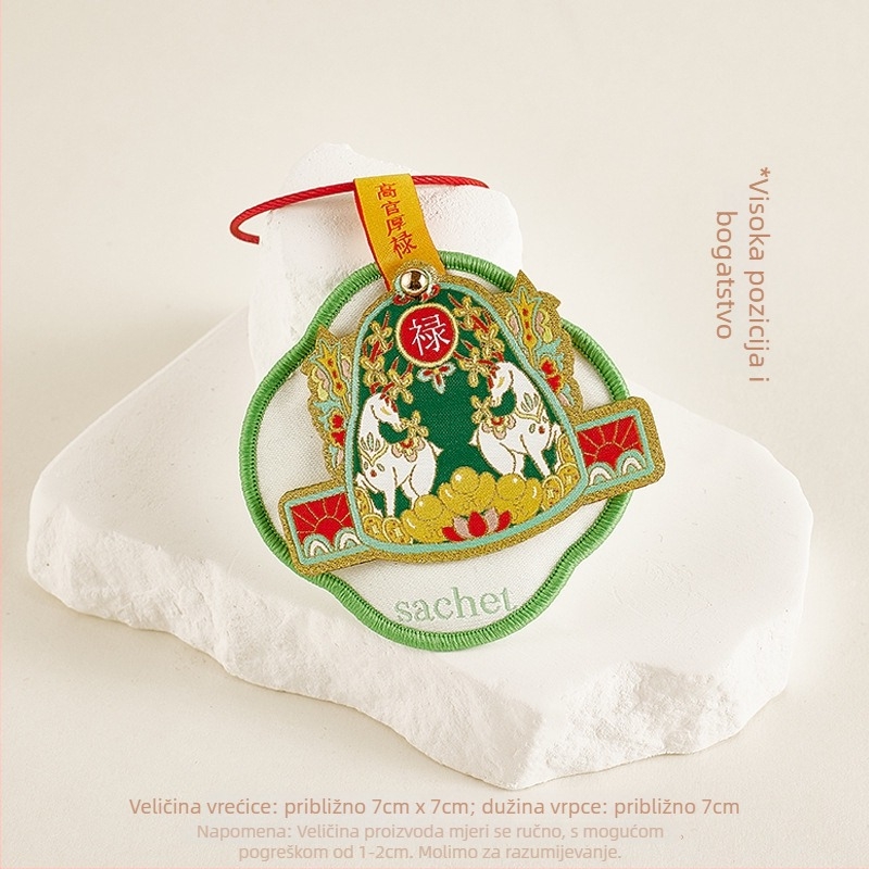 Automobilska viseća mirisna vrećica, izšivena s blagoslovima sreće, prosperiteta, dugovječnosti, radosti i bogatstva. Materijal: tkanina; Stil: kineski; Izrada: vezenje; Prilagodljivo za korištenje u automobilu.