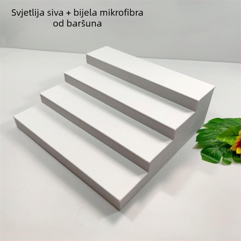 Petoslojni trapezni izložbeni stalak za narukvice i naočale, metalna konstrukcija, lansiranje proljeće 2024