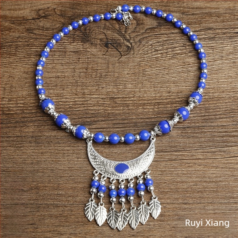 Etno stil ogrlice s cvjetnim dizajnom; materijal: tkanina i mješoviti materijali; brend: Confucianism and Yixiang; podrijetlo: Yunnan