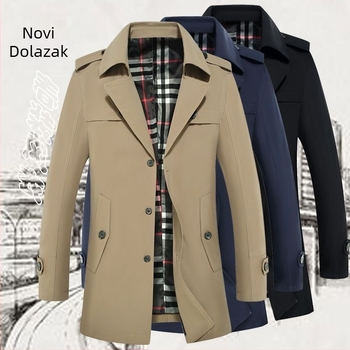 Kaput srednje duljine, s fleec podstavom, s kosim zatvaračem, s ovratnikom tipa sako, s kaišem, za zimu