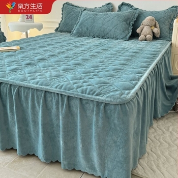 Zimski set posteljine od mliječnog velura, quiltan, 3 dijela, poliester, vlakno bojenje, reaktivno bojenje, jednobojni uzorak