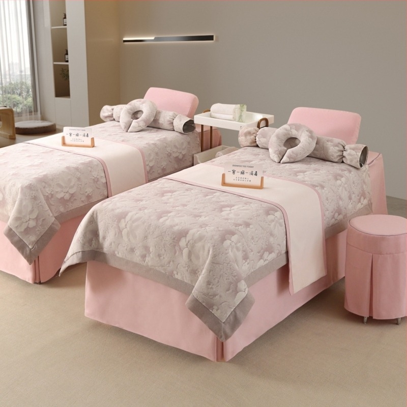 Četverodijelni set prekrivača za krevet u beauty salonu – sve sezone, lagani luksuz; materijal pamuk i lan
