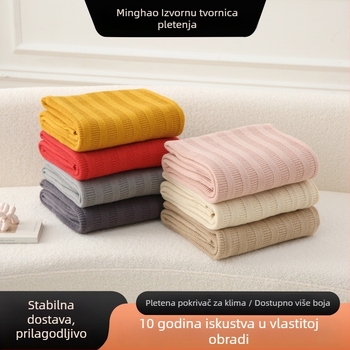 Pletena deka od poliesternih vlakana, 800–1000 g, jednobojna, prilagodljiva, moderan minimalistički stil