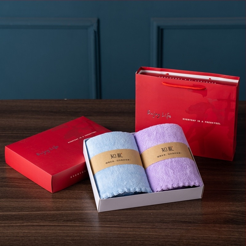 Set ručnika za kupanje i za lice u kutiji za poklon – coral fleece, 80–100 g, ravna tkanina, 21s pređa, mogućnost prilagodbe