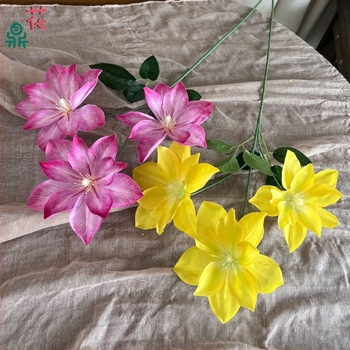 Vjenčani satenski cvjetovi – 3-glave Clematis i ljiljan, sintetičko cvijeće za kosu i fotografiranje, reljefni detalji