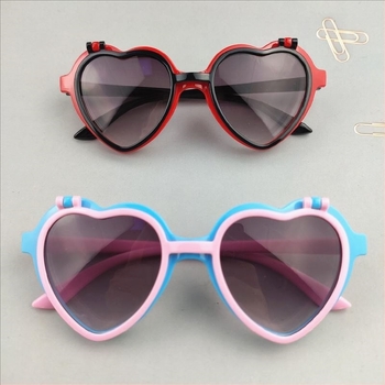 Dječje sunčane naočale s kartičnim srcem i preklopnom dekoracijom, okrugli okvir, UV380 zaštita, leće AC, okvir PC, Kategorija 2