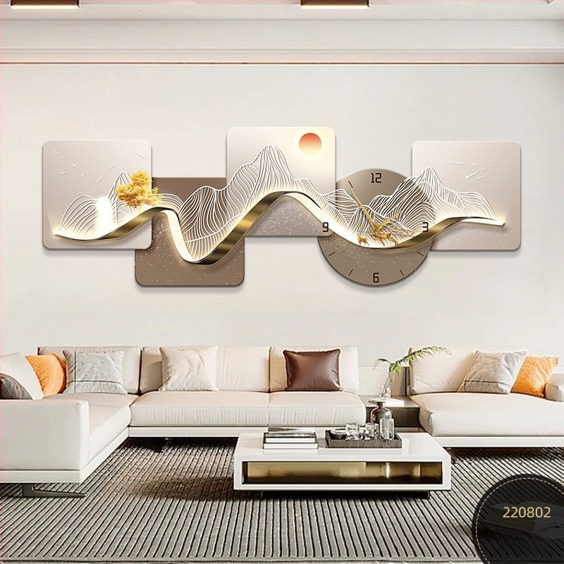 Zidni sat – pravokutnog oblika, drveni brojčanik, baterijsko napajanje, pokret sekunde bez tik, moderni minimalistički dizajn