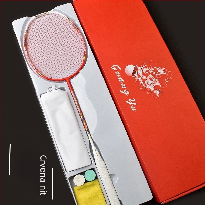Raketa za badminton - okvir od karbonskih vlakana, težina 75–79 g, tip udarca pravac, debljina drške G-5
