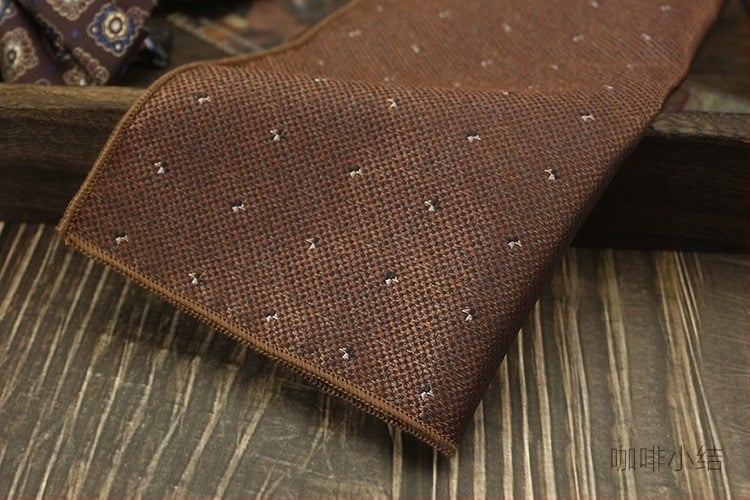 Džepni šal za sako, poliester, uzorak kešu oraščića, satenski završetak, moderan stil, standardna širina