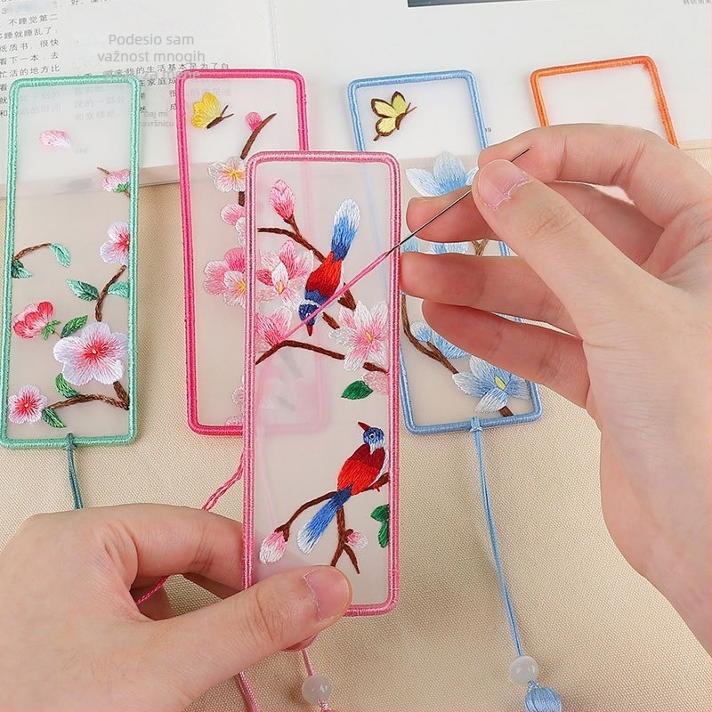 DIY set za križno šivanje: dvostruki označivač za knjigu i privjesak za auto, organza, biljni motiv
