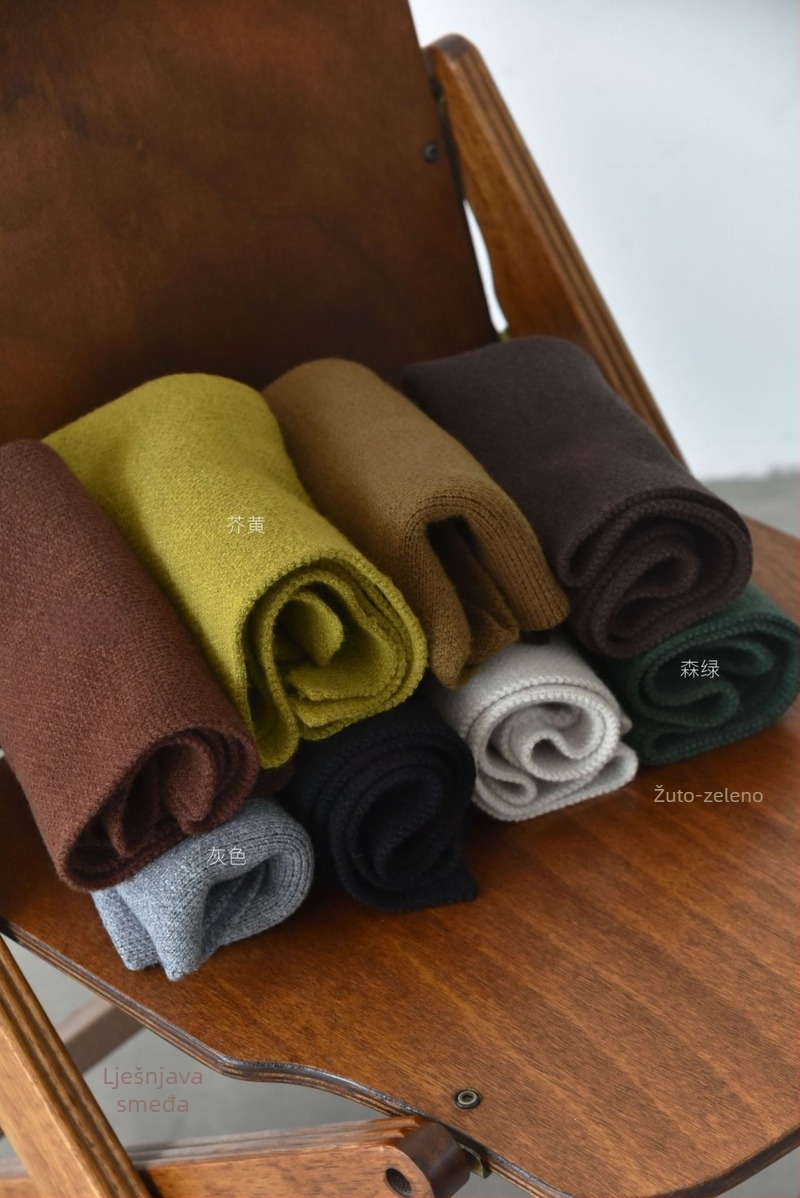 Dodatci za šalove — retro pleteni, meka tekstura (Materijal: vuna; Sezona: zima/jesen; Kategorija: dodaci za šalove; Izdanje: zima 2025; Zaliha: na lageri)