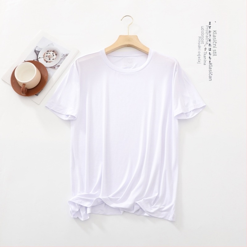 Muška majica kratkih rukava od modalnog materijala, okrugli izrez, ležeran kroj, lagano prozračna za ljeto