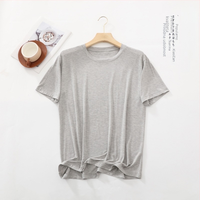 Muška majica kratkih rukava od modalnog materijala, okrugli izrez, ležeran kroj, lagano prozračna za ljeto