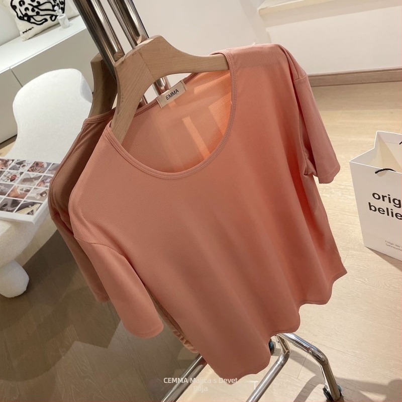 Emma majica od Ice Silk, slobodan kroj, okrugli vrat, kratki rukavi, jednobojna, devet boja