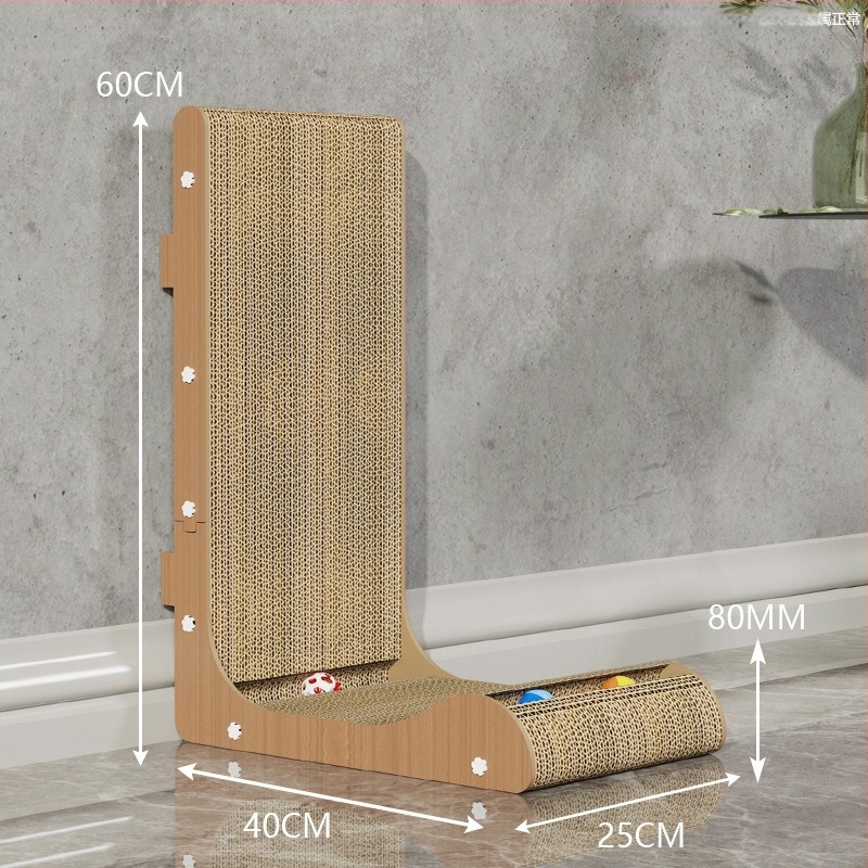 Mačja grebalica u L-oblika, velika, vertikalna, s kuglicom za igru, otporna na habanje, od valovitog papira