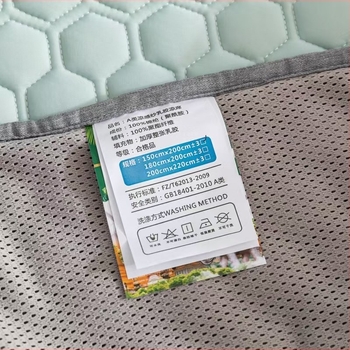 Trokomponentni set za krevet s latex-hladnim madracem, Ice Silk tkanina, tiskani premaz, moderan minimalistički stil, sadržaj lateksa 90%