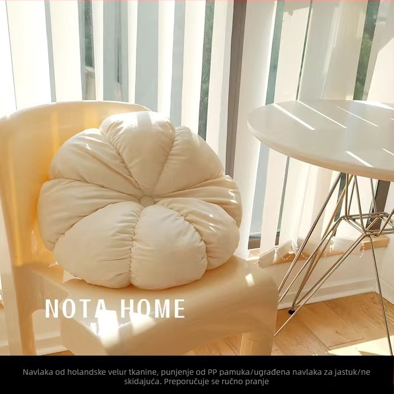 Navlaka za jastuk nordijskog stila s prugasto-geometrijskim uzorkom, platneni vanjski sloj, poliester punjenje