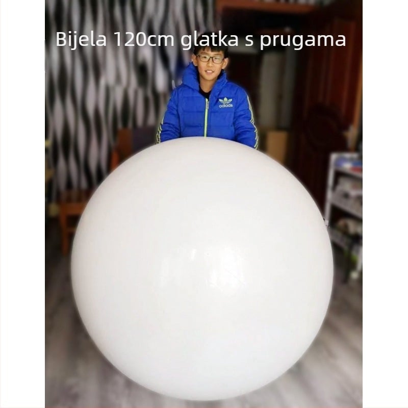 Bijela napuhiva joga lopta s matnom površinom, rekvizit za pozornicu snimanja